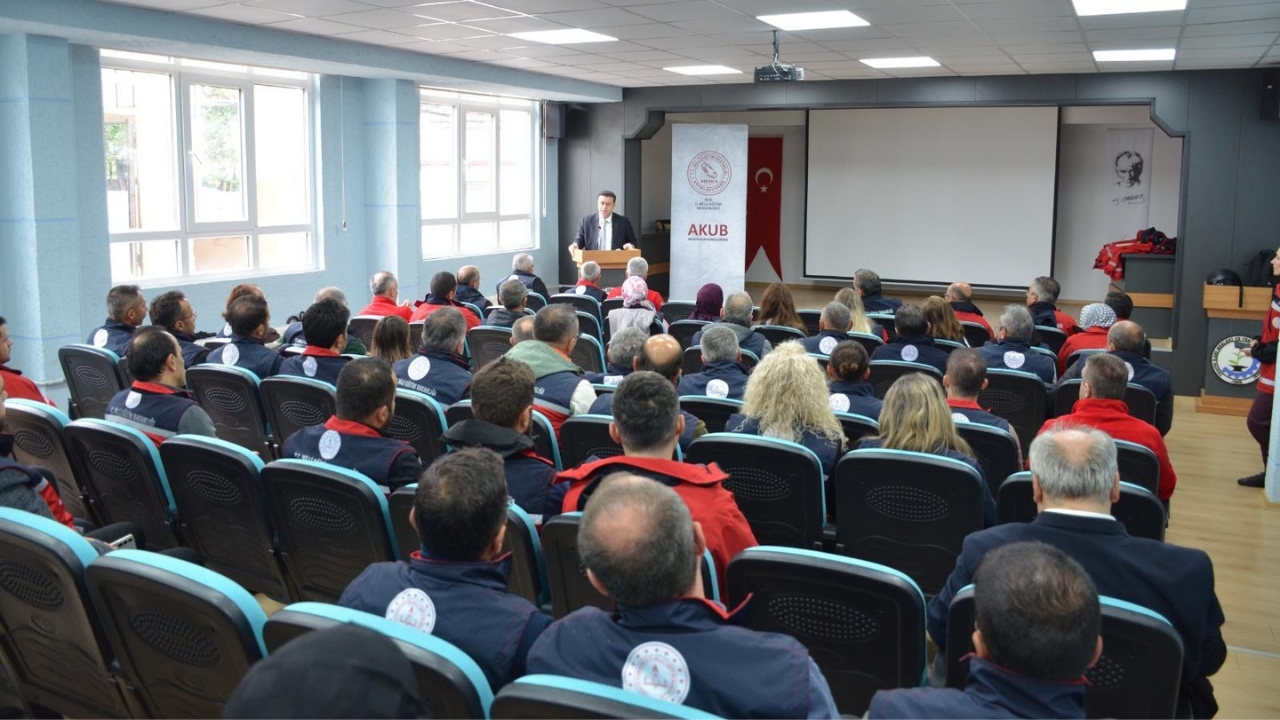 Rize’de okullarda eş zamanlı tahliye tatbikatı yapıldı