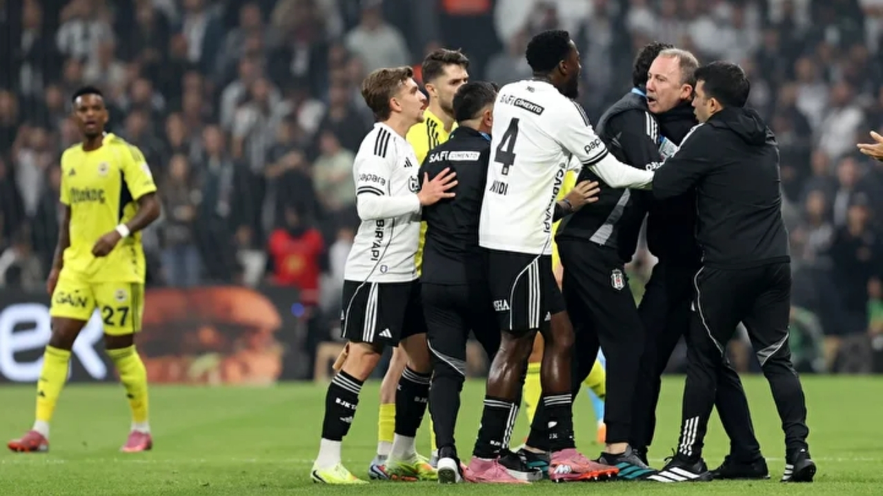 Beşiktaş Tüpraş Stadyumu'nda Samsunspor’u ağırlıyor