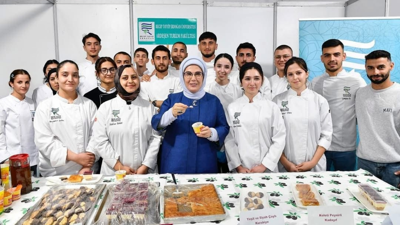 Emine Erdoğan, Rize Gastronomi Günleri’nde kadın üreticilerle buluştu
