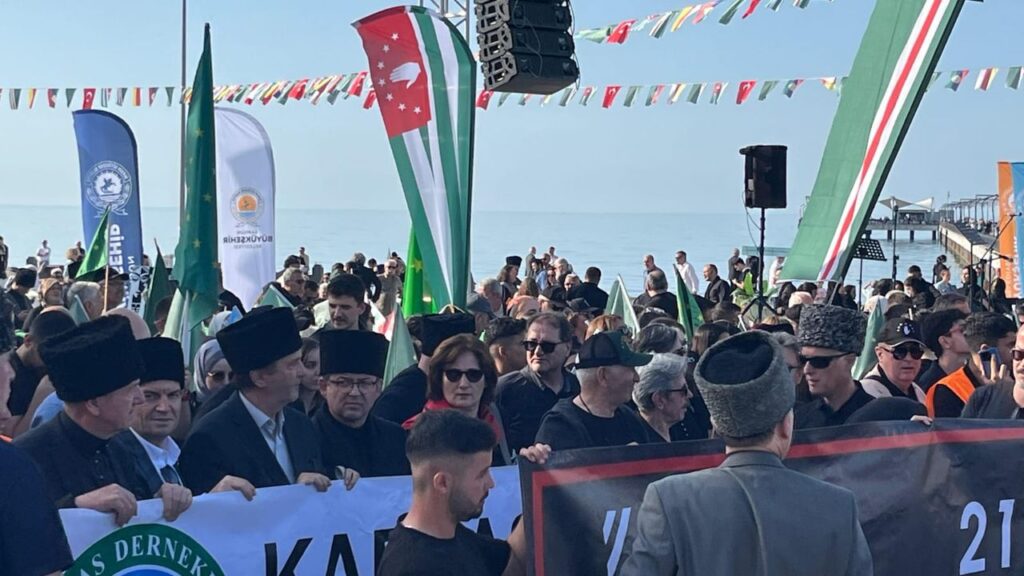 8fb19ad69a51ad33025cbb4cf51a2555 21 Mayis 1864 Cerkes Soykirimi ve Surgunu icin Samsundan dunyaya seslendiler