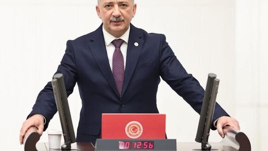 414fe46a934feff30bac2f8f932f1f9e Kadem Meteden Yangin Uyarisi Yesil Vatan Hepimizin