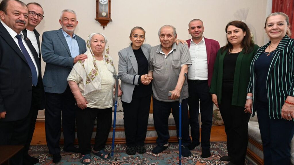 989b59bf75b5bb2c72f63657ac409451 Gazeteci Ozdemirden Baskan Basdegirmene ovgu dolu sozler