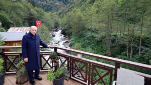 Cumhurbaşkanı Erdoğan, Ayder Yaylası'ndaki sel zararını yerinde değerlendirdi