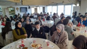 3ead877453e09b4af1f13e66e4b5038b Azaklioglu Vakfindan bursiyerlerine anlamli bulusma