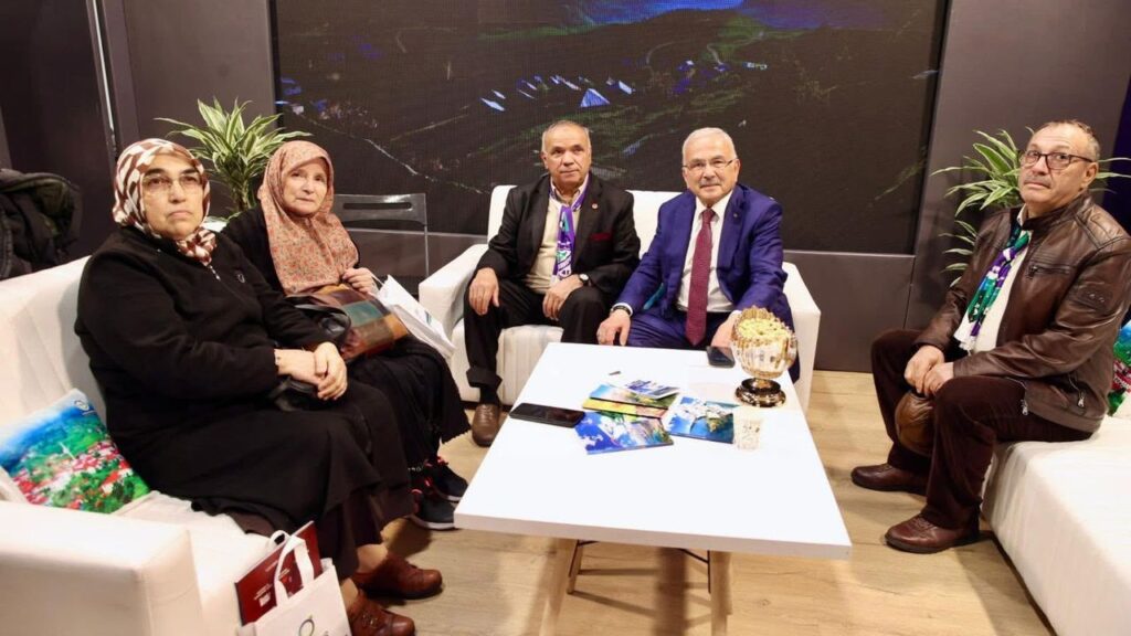 3f49ca2f4a4c5d4c994405df716c3ff9 Ordu Buyuksehir Belediyesi standina yogun ilgi