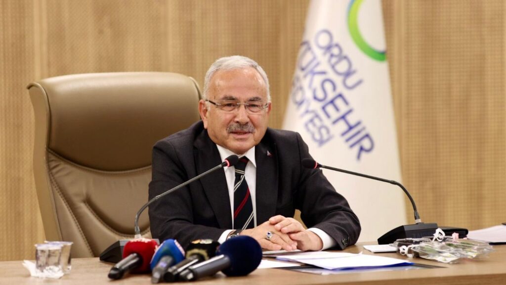 50475b6bdf163c089632f10fafc73727 Baskan Gulerden aciklamalar Calismalarimizi tek tek halkimiza sunuyoruz