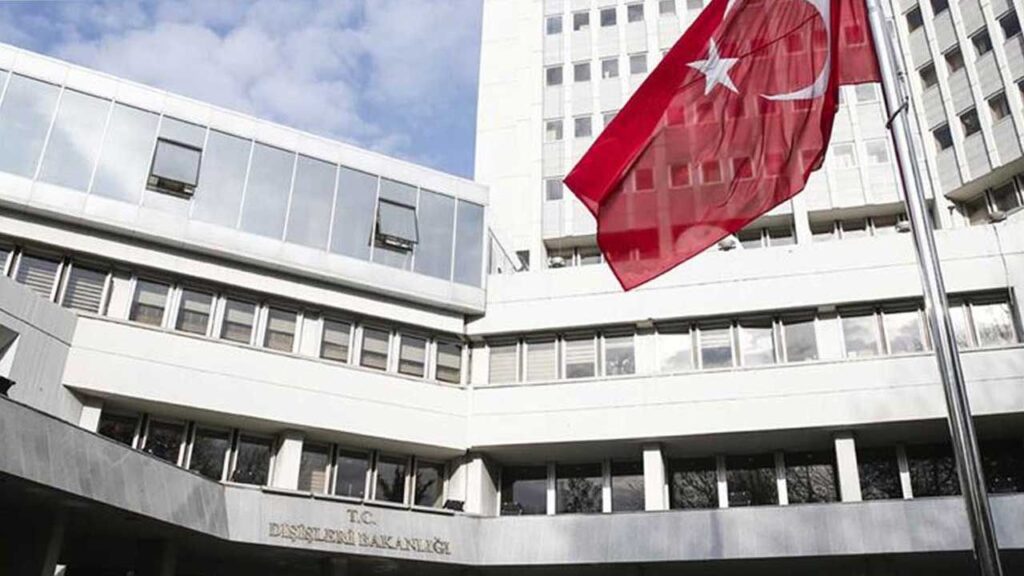 5090cd847869d0f019c2d27b5135f21b Disisleri Bakanligi Yunanistanin deniz yetki alanlarina yonelik adimi hukuken gecersizdir