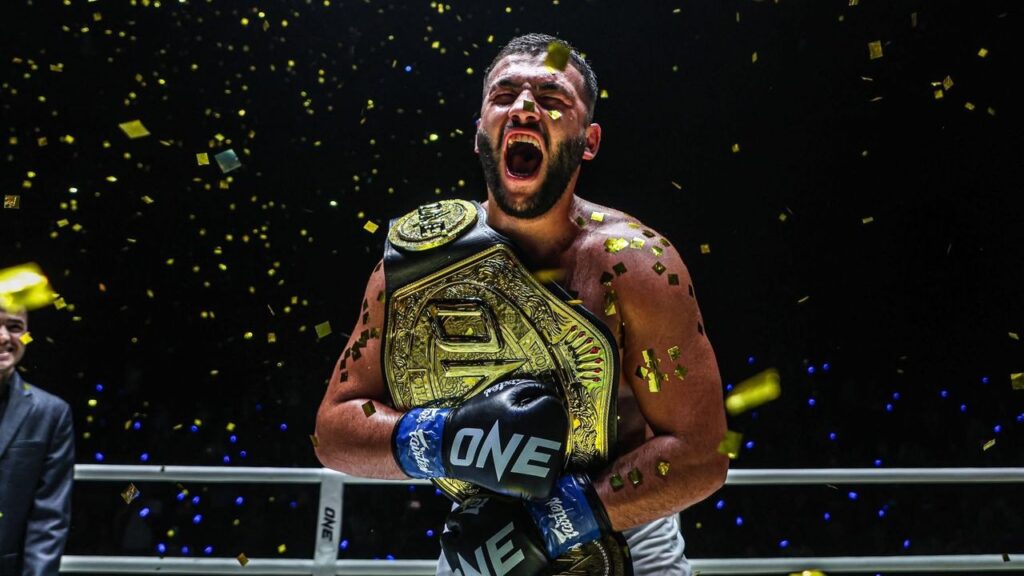 56459211c19b8743c654051060727655 Turk sporunda tarihi basari Samet Agdeve dunya sampiyonu oldu