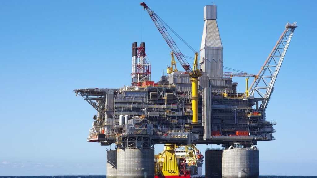 655c725a7c0f0a783bdc287123173d00 Brent petrol geriledi Varil fiyati 6212 dolara dustu