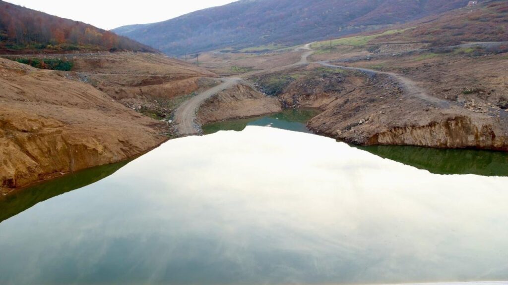 E83b2162630ba0b711fb436595c8d156 Korgan Barajinda su tutumuna baslandi